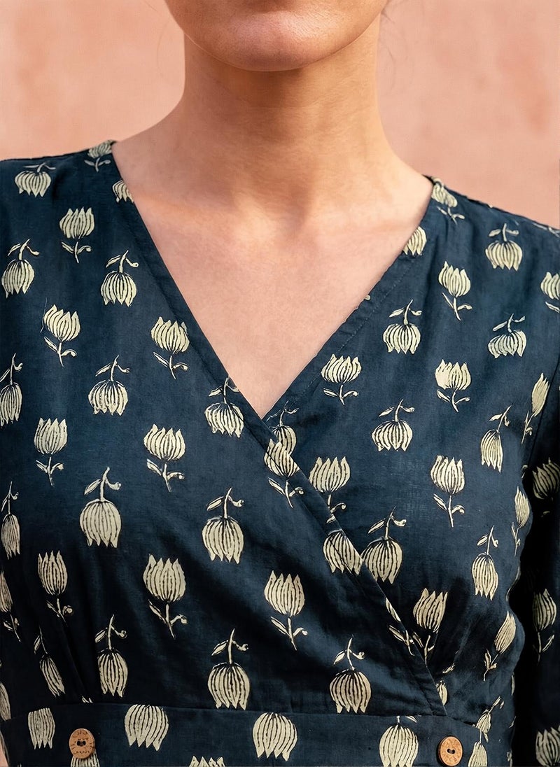 Globus Women Blue Allover Floral Printed V-Neck Bishop Sleeves Fit & Flare Midi Dress - Image 5